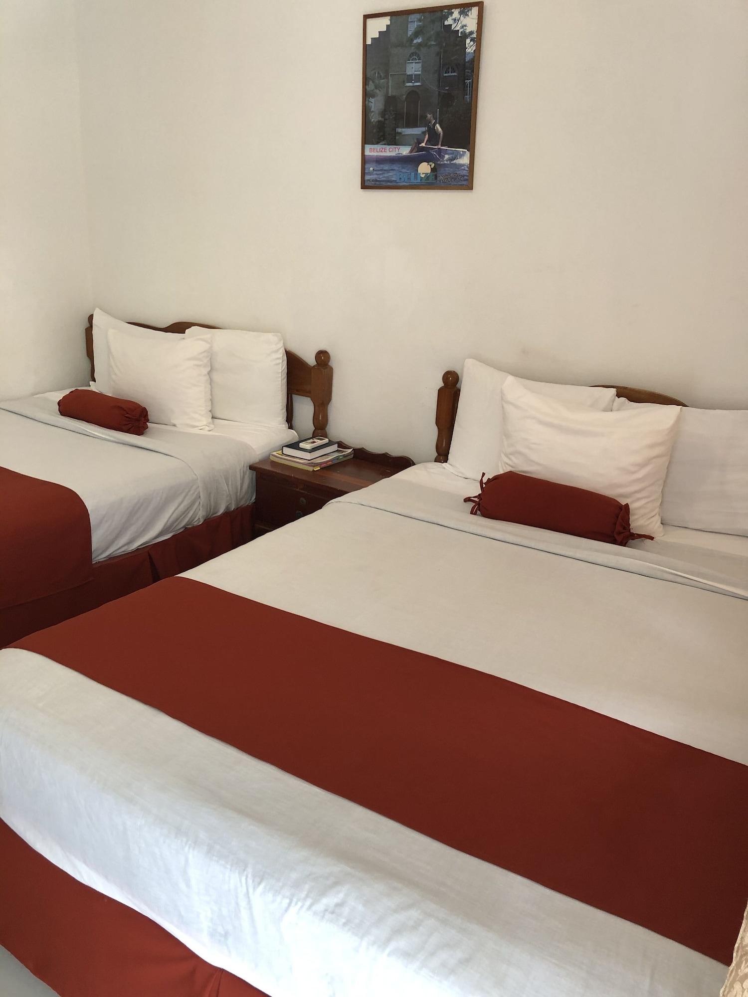 Coningsby Inn Belize City Extérieur photo