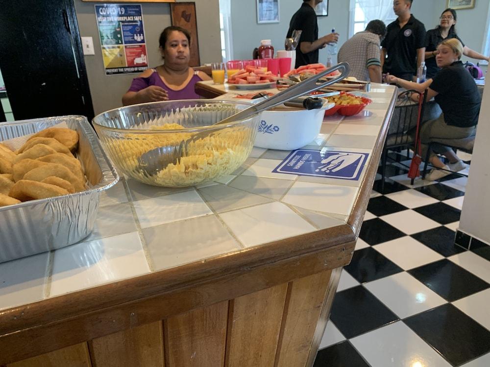 Coningsby Inn Belize City Extérieur photo