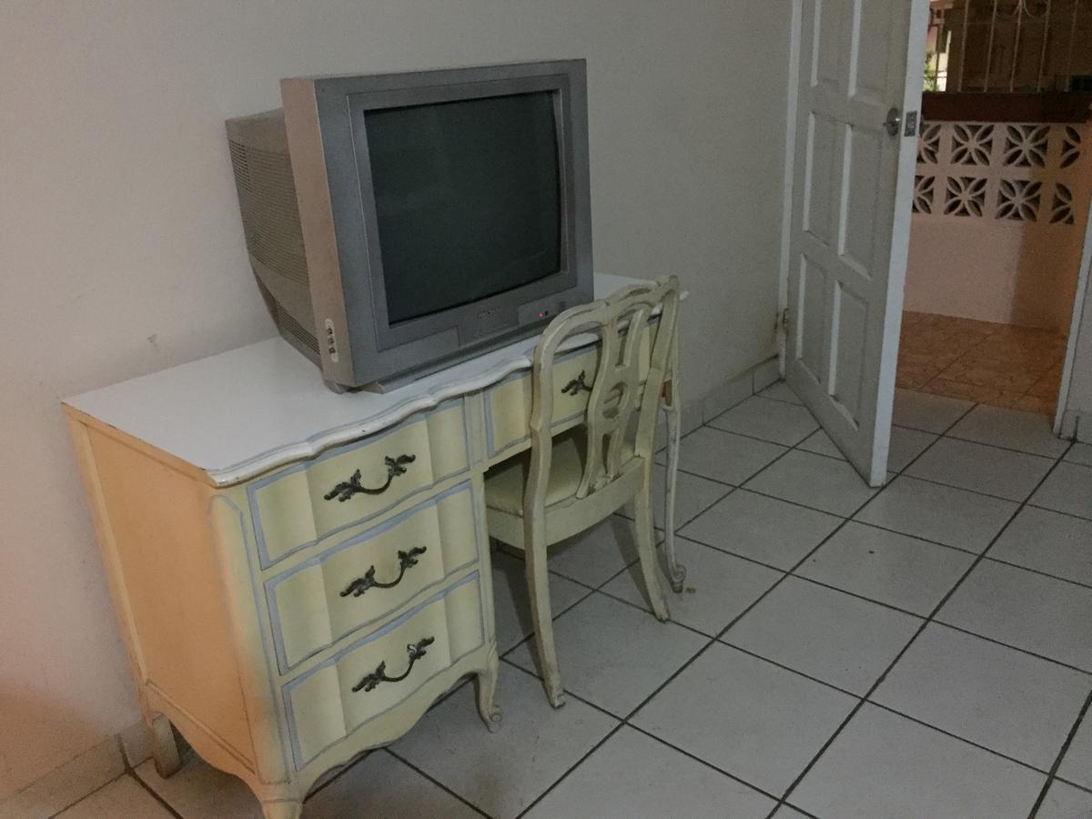 Coningsby Inn Belize City Extérieur photo